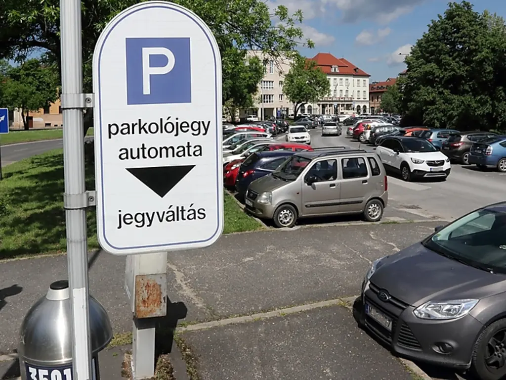 Parkoló a Szent István térnél Fotó: Juhász Ákos