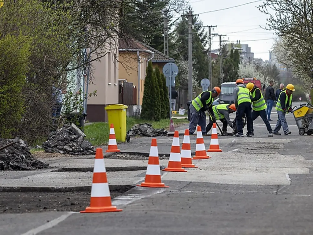 közterület-bontási és hibaelhárítási munkálat
