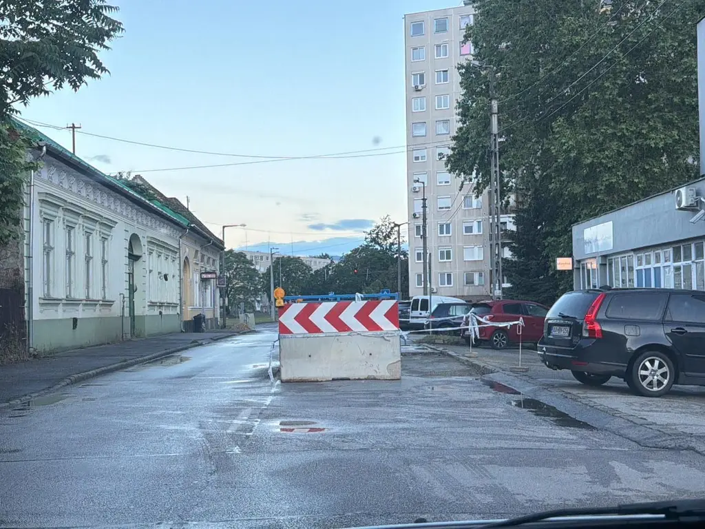 közterület-bontási és hibaelhárítási munkálatok