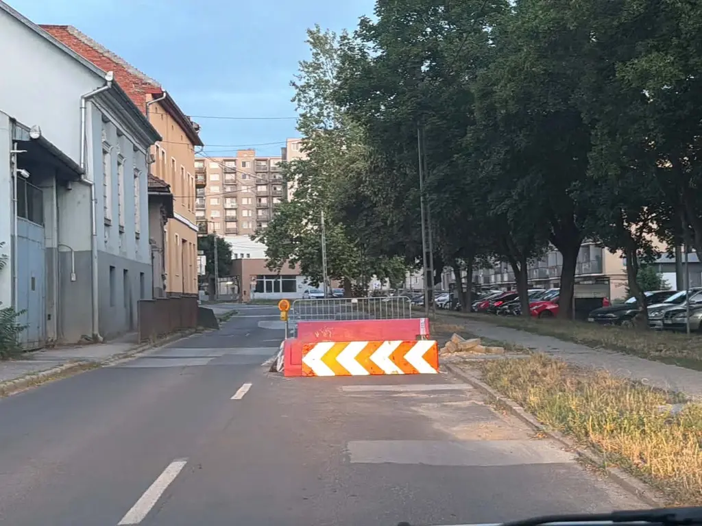 közterület-bontási és hibaelhárítási munkálatok