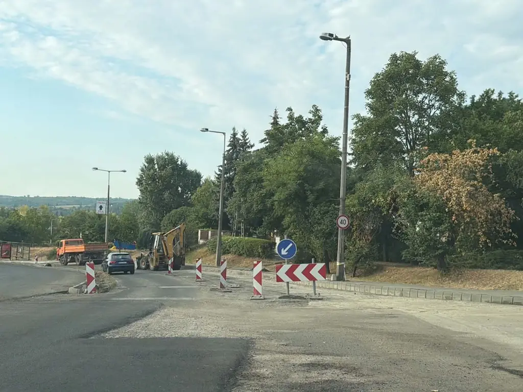 közterület-bontási és hibaelhárítási munkálat