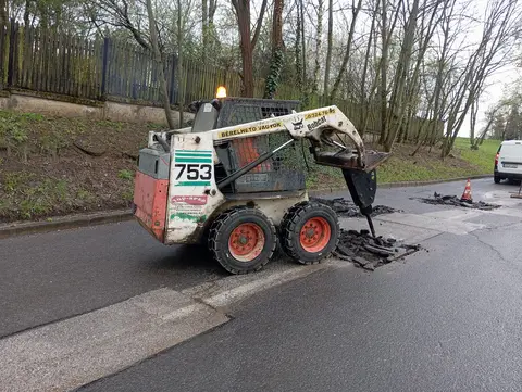 közterület-bontási és hibaelhárítási munkálatok